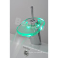 Grifo Waterfull del lavabo del vidrio del LED, golpecito del mezclador del cuarto de baño de la sola maneta